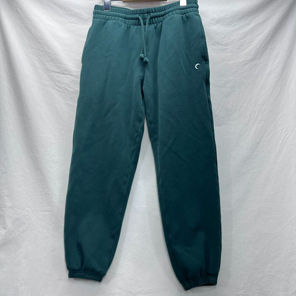 Zyia Active Hooded Sweatshirt and Relaxation Sweats Set Color Pine Kangaroo Pock - Picture 9 of 15